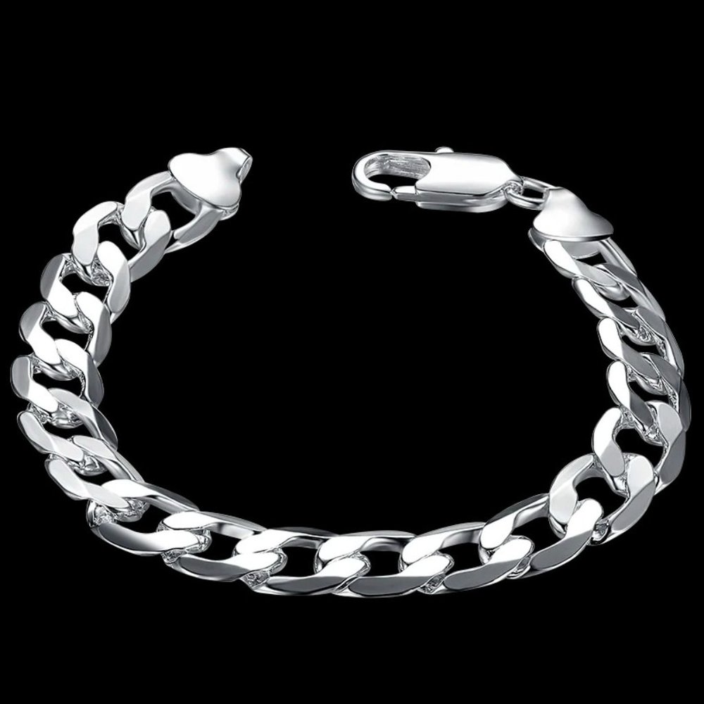 Stunning Miami Cuban Bracelet 8 Inches Long 10mm Wide - Picture 3 of 5